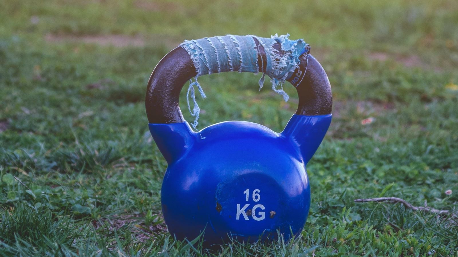 kültéri edző eszközök kettlebell